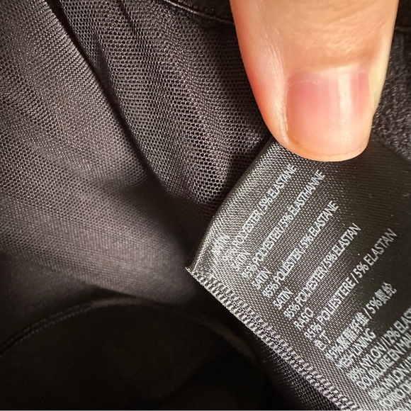 NWT Urban Outfitters Black Corset Crop Top Medium - Picture 9 of 11